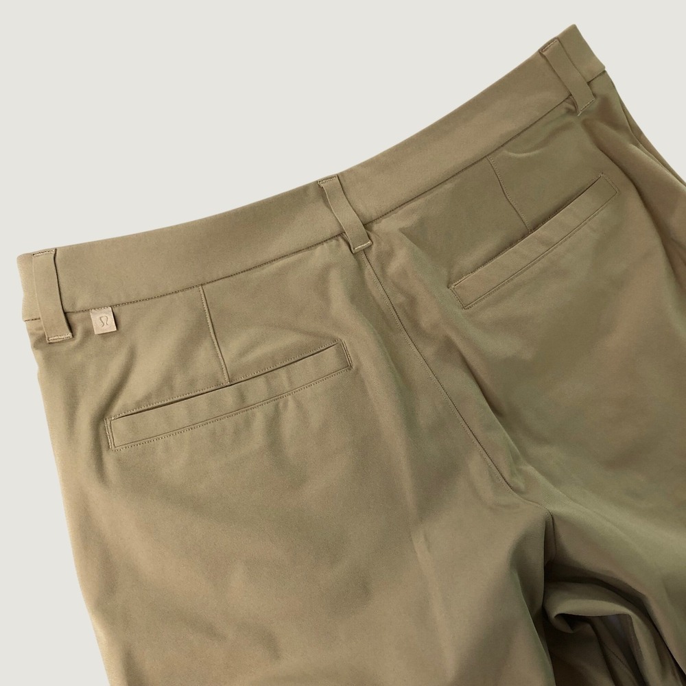 Lululemon Mens Commission Shorts Size 33 Khaki Sand 11" Inseam Golf Performance